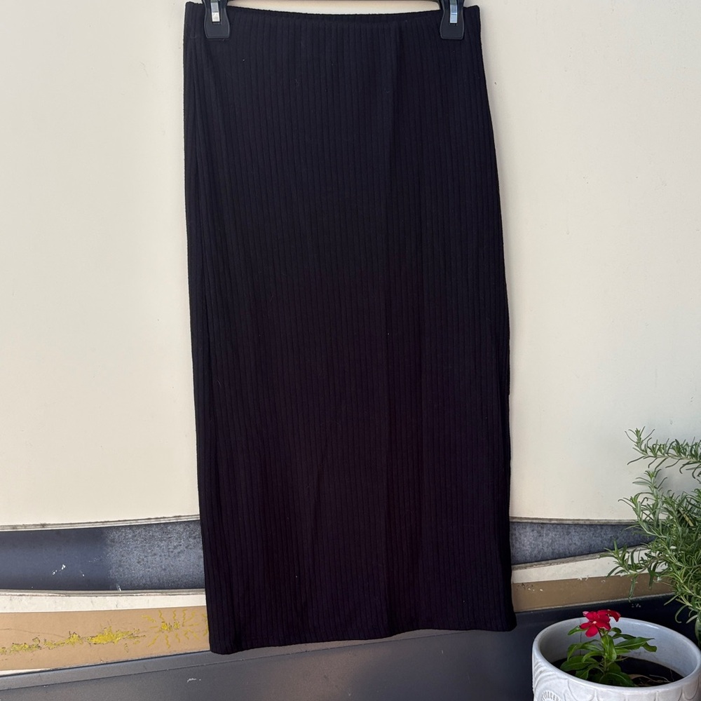 Stradivarius Black Pencil Skirt